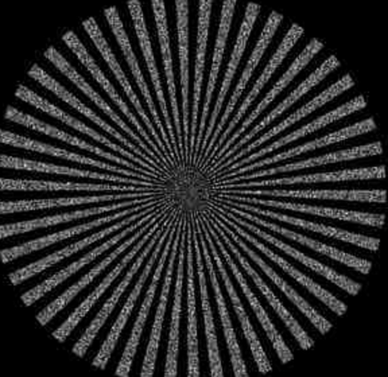 A Siemens-star target with densely packed emitters resolved by multi-emitter fitting